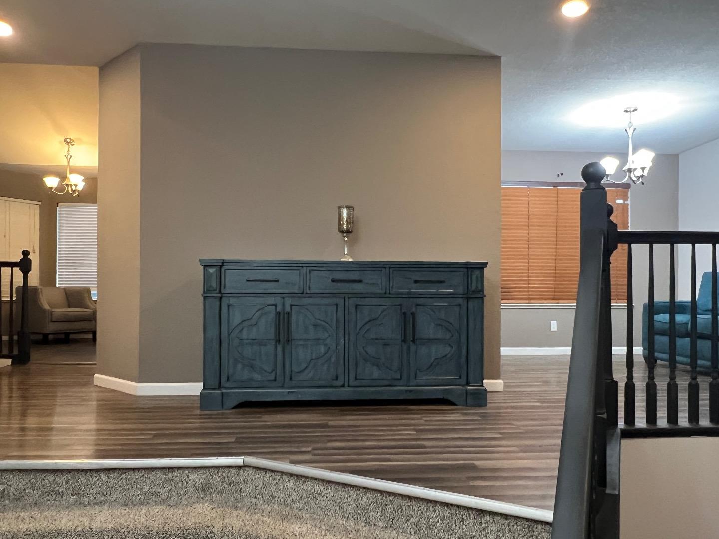 Detail Gallery Image 2 of 14 For 243 Gee Gee Ave, Los Banos,  CA 93635 - 4 Beds | 3 Baths