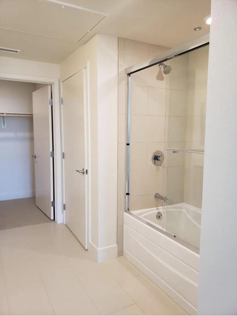 Detail Gallery Image 7 of 7 For 657 Walnut St #323,  San Carlos,  CA 94070 - 2 Beds | 2 Baths