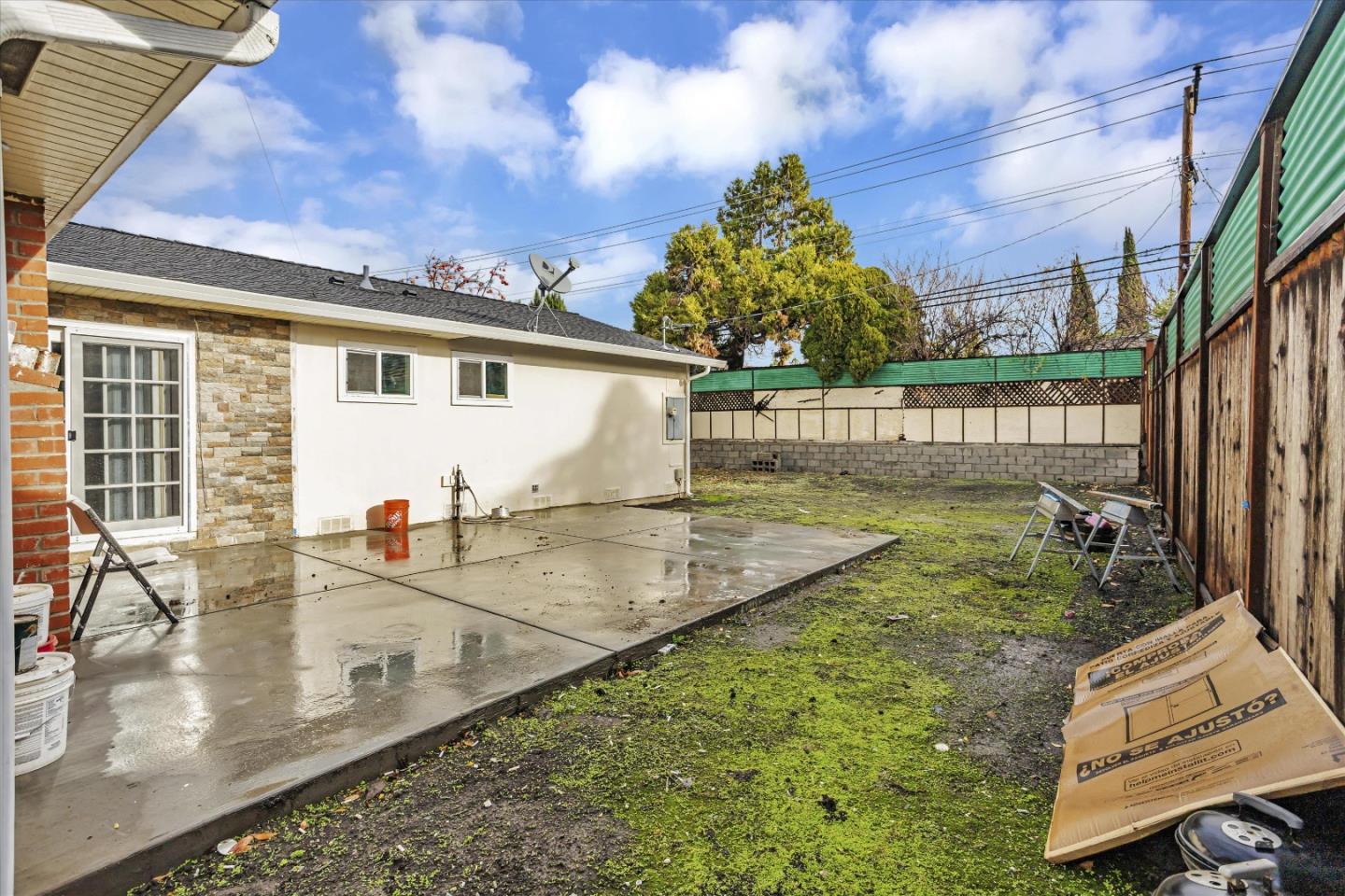 Detail Gallery Image 28 of 34 For 2082 Muirwood Way, San Jose,  CA 95132 - 3 Beds | 2 Baths