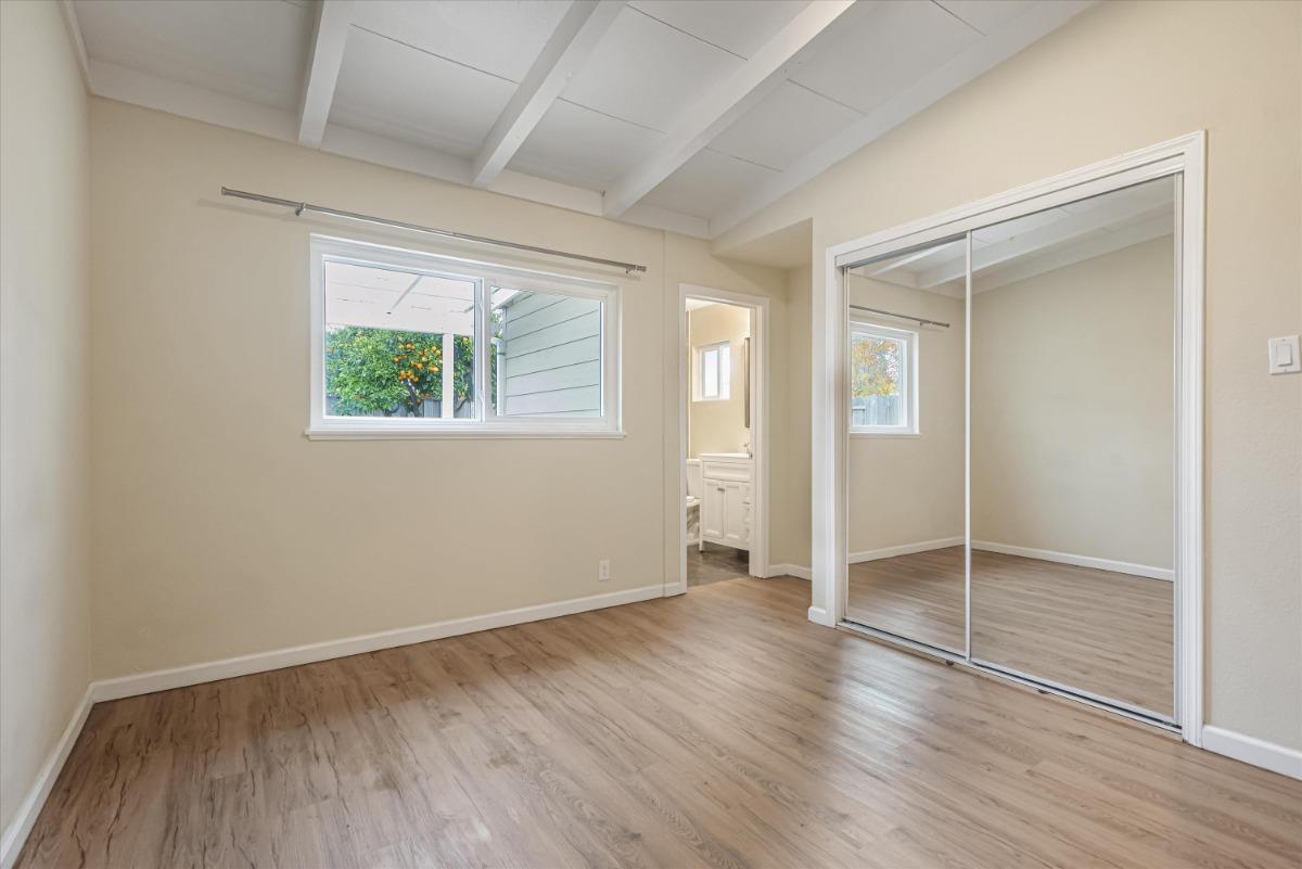 Detail Gallery Image 16 of 29 For 1143 Cobb St #1,  San Mateo,  CA 94401 - 3 Beds | 2 Baths