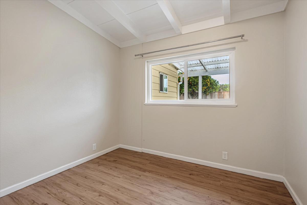 Detail Gallery Image 18 of 29 For 1143 Cobb St #1,  San Mateo,  CA 94401 - 3 Beds | 2 Baths