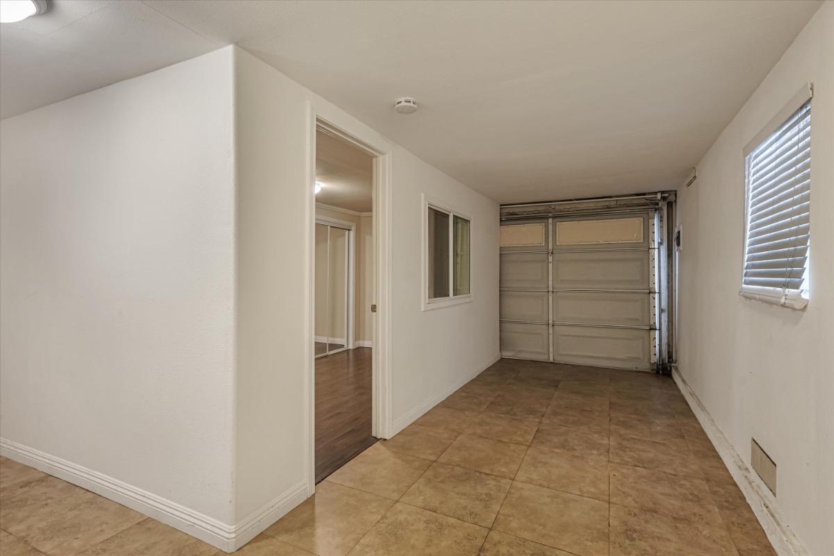 Detail Gallery Image 21 of 29 For 1143 Cobb St #1,  San Mateo,  CA 94401 - 3 Beds | 2 Baths