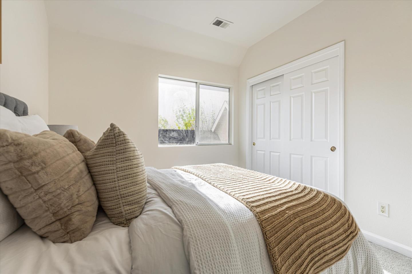 Detail Gallery Image 27 of 40 For 20 Canterbury Pl, Gilroy,  CA 95020 - 3 Beds | 2/1 Baths