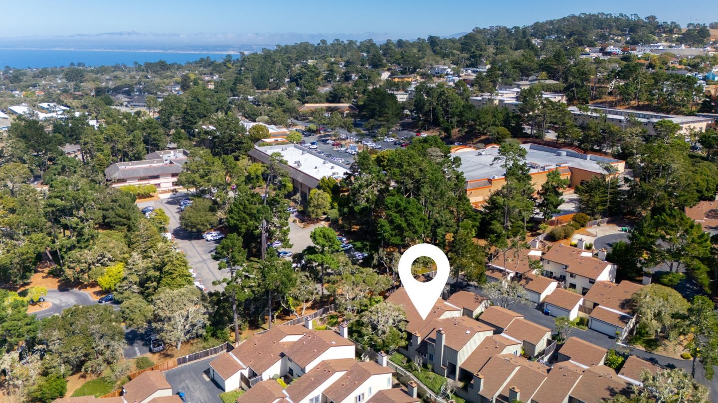 Detail Gallery Image 10 of 32 For 602 Acorn Ct, Pacific Grove,  CA 93950 - 2 Beds | 2 Baths