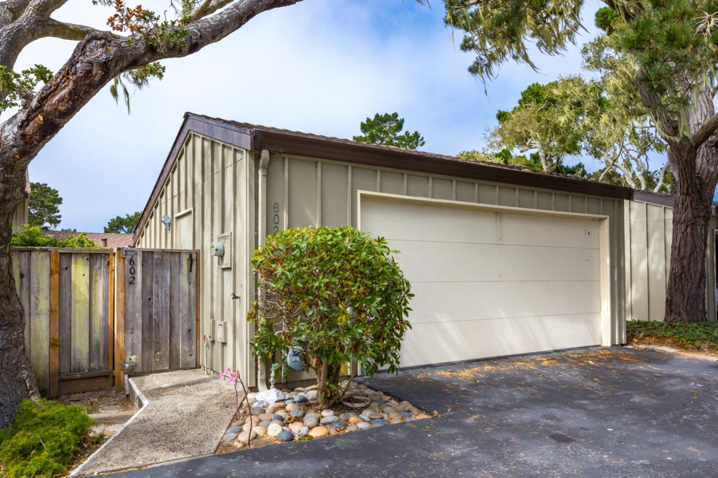 Detail Gallery Image 22 of 32 For 602 Acorn Ct, Pacific Grove,  CA 93950 - 2 Beds | 2 Baths