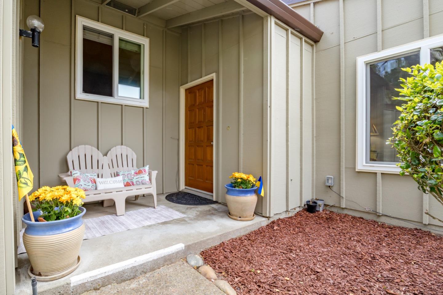 Detail Gallery Image 3 of 32 For 602 Acorn Ct, Pacific Grove,  CA 93950 - 2 Beds | 2 Baths
