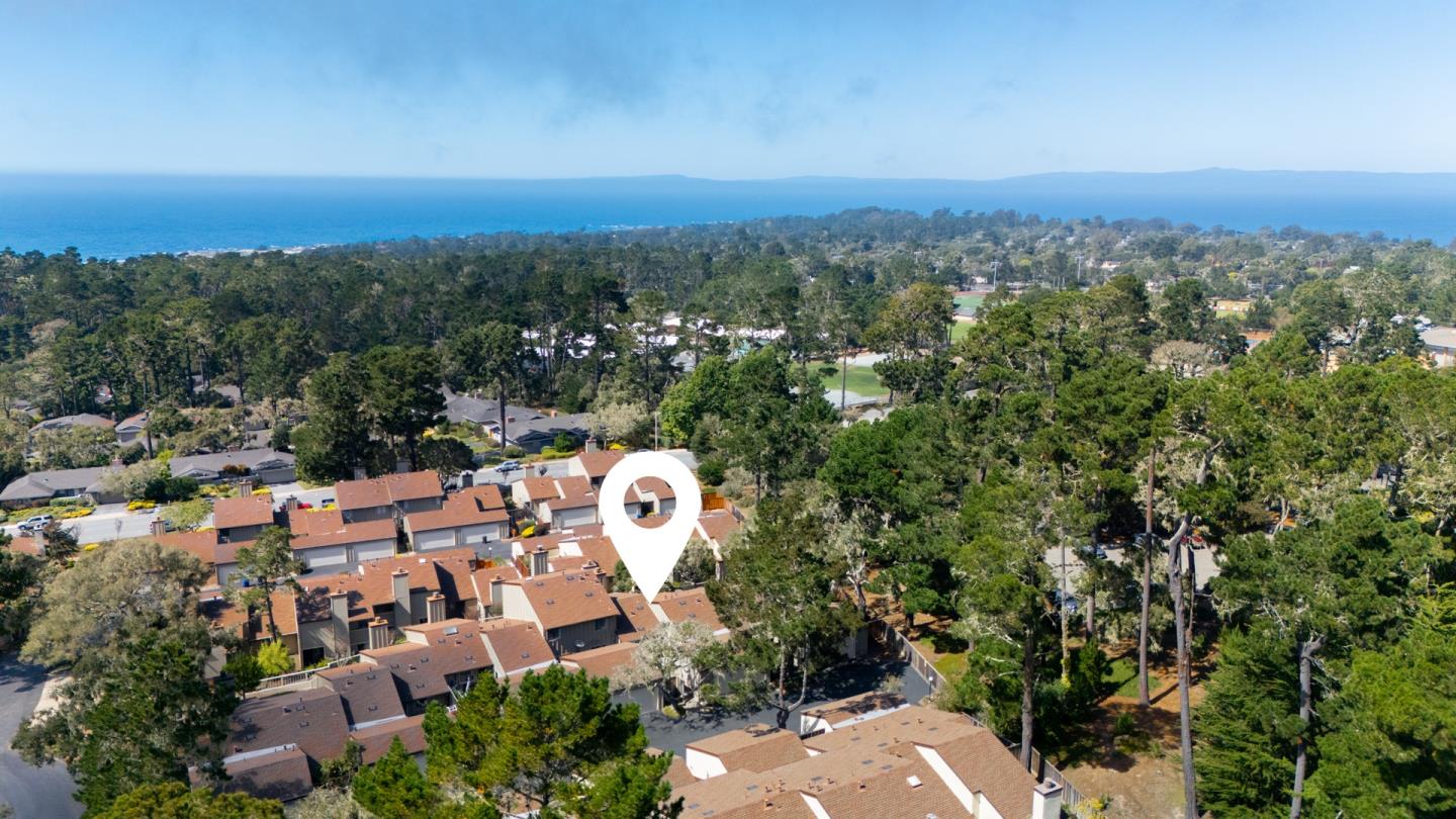 Detail Gallery Image 8 of 32 For 602 Acorn Ct, Pacific Grove,  CA 93950 - 2 Beds | 2 Baths
