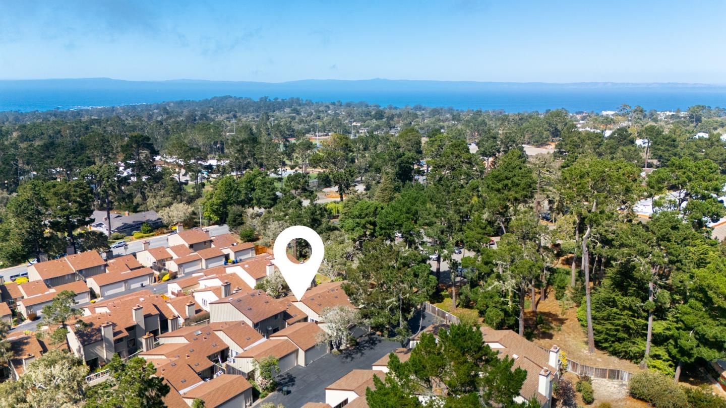 Detail Gallery Image 9 of 32 For 602 Acorn Ct, Pacific Grove,  CA 93950 - 2 Beds | 2 Baths