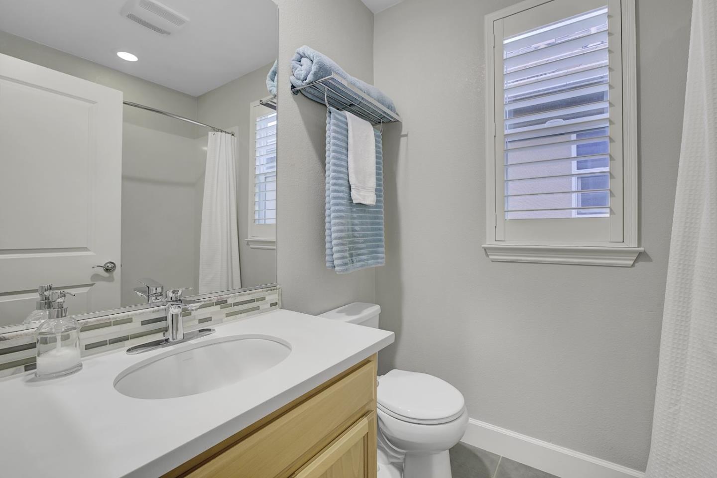 Detail Gallery Image 36 of 56 For 56 Paterson Pl, Santa Clara,  CA 95050 - 3 Beds | 2/1 Baths