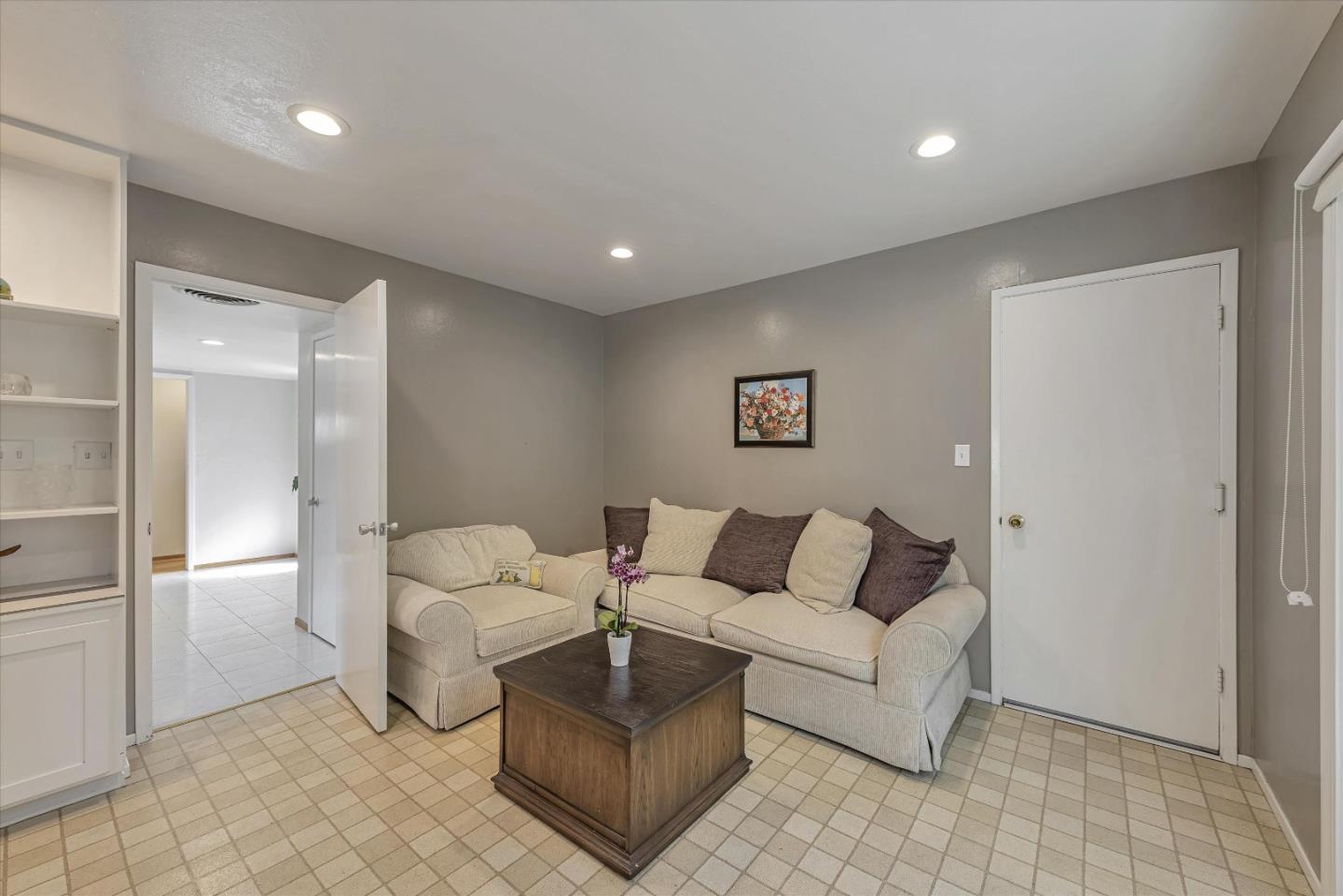 Detail Gallery Image 10 of 42 For 3311 Yuba Ave, San Jose,  CA 95117 - 3 Beds | 2 Baths