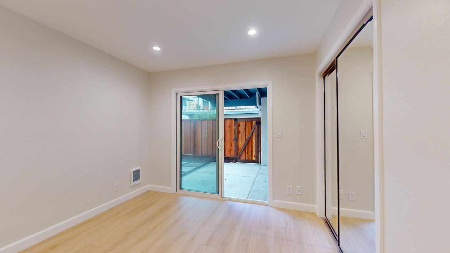 Detail Gallery Image 14 of 43 For 242 Elwood St, Redwood City,  CA 94062 - 3 Beds | 2 Baths