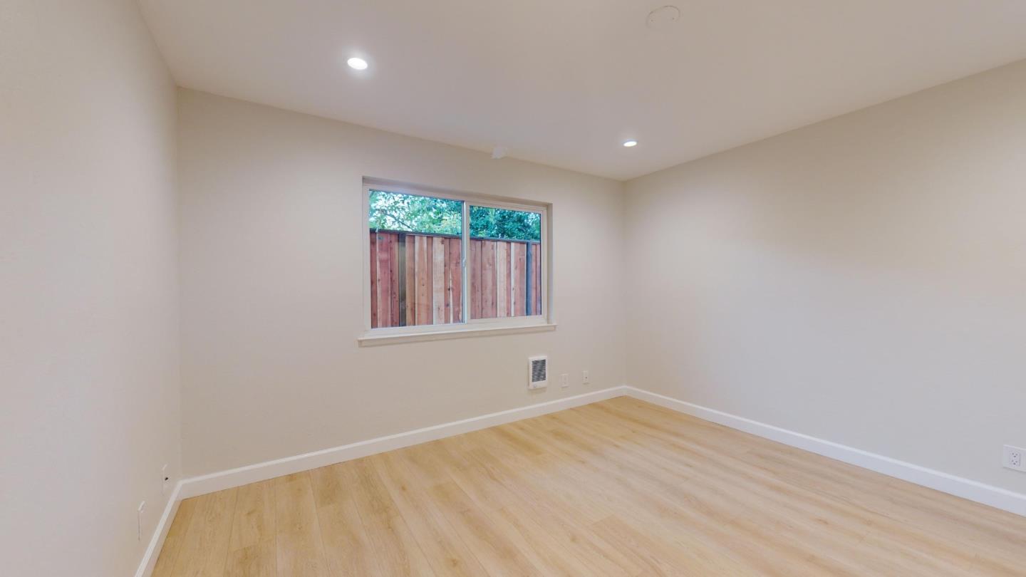 Detail Gallery Image 19 of 43 For 242 Elwood St, Redwood City,  CA 94062 - 3 Beds | 2 Baths