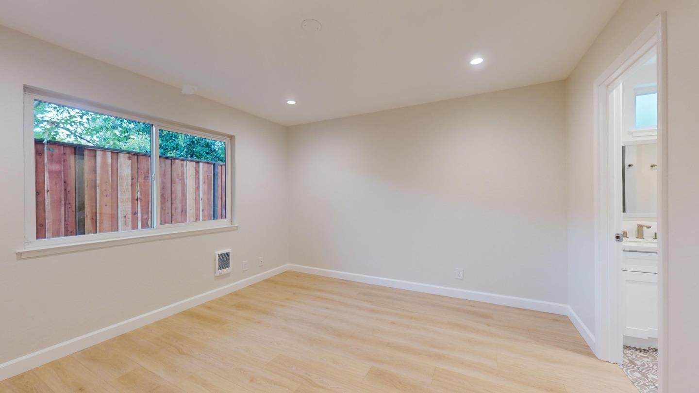 Detail Gallery Image 21 of 43 For 242 Elwood St, Redwood City,  CA 94062 - 3 Beds | 2 Baths