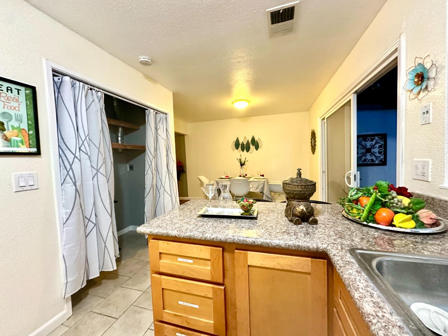 Detail Gallery Image 23 of 43 For 111 Poas Cir, San Jose,  CA 95116 - 3 Beds | 1/1 Baths