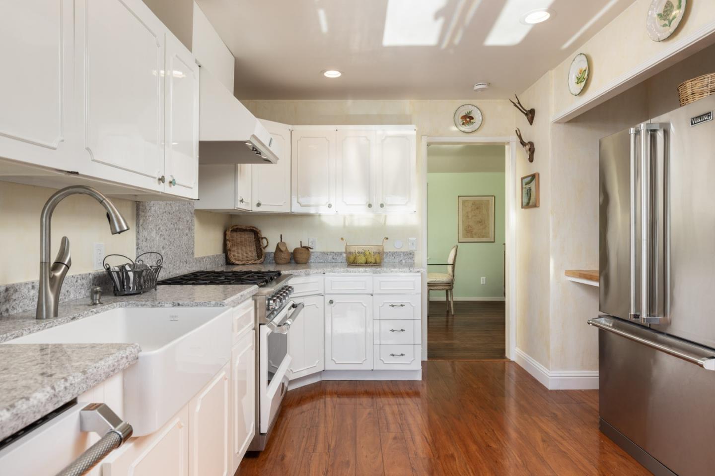 Detail Gallery Image 10 of 33 For 26217 Atherton Place, Carmel,  CA 93923 - 3 Beds | 2/1 Baths