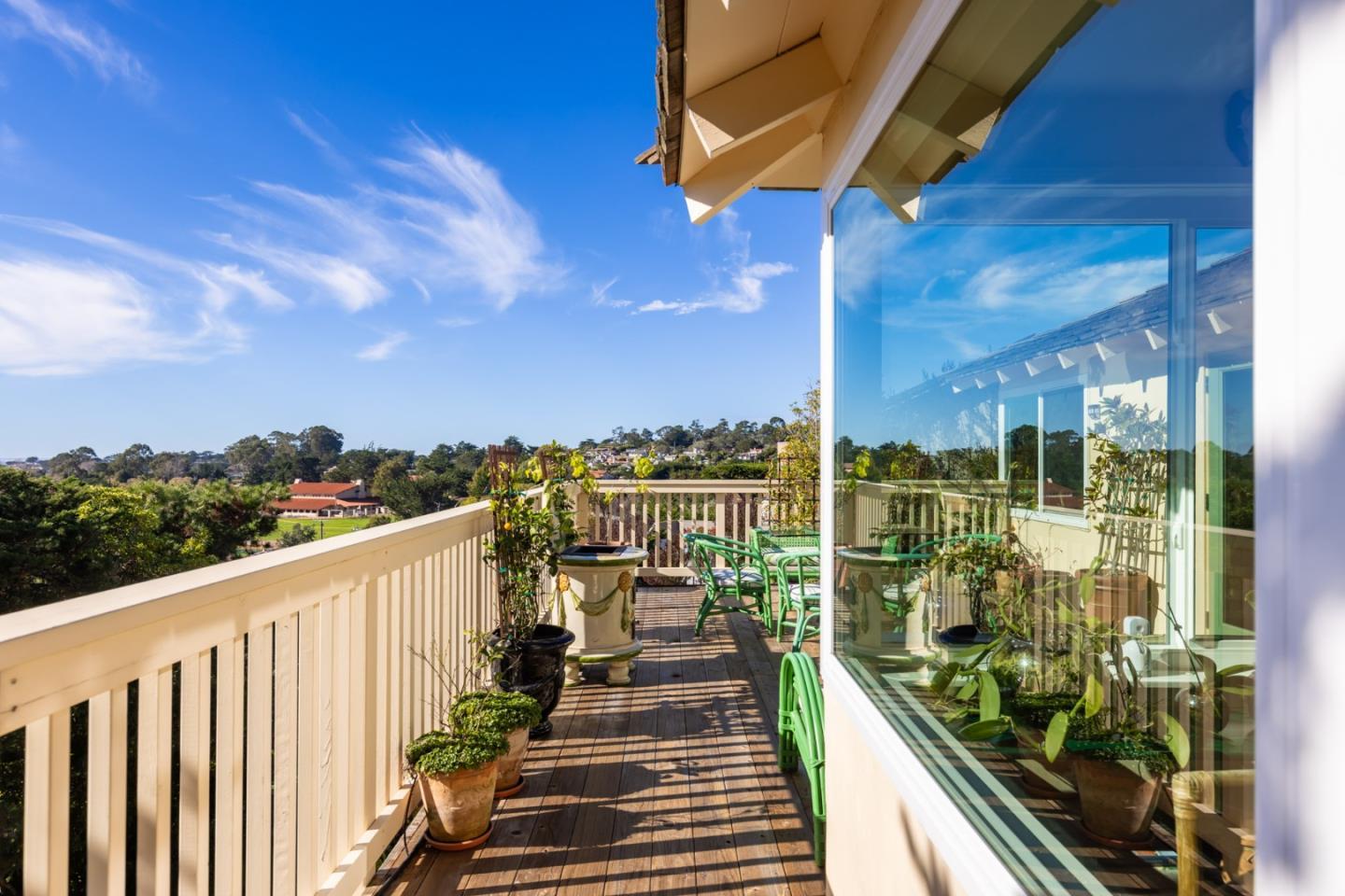 Detail Gallery Image 14 of 33 For 26217 Atherton Place, Carmel,  CA 93923 - 3 Beds | 2/1 Baths