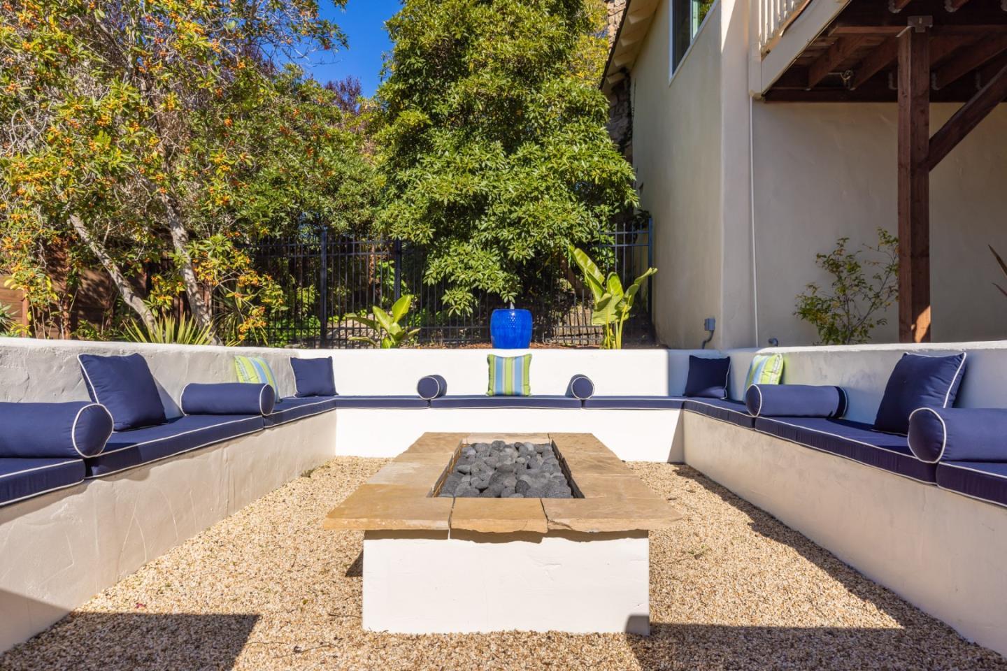 Detail Gallery Image 24 of 33 For 26217 Atherton Place, Carmel,  CA 93923 - 3 Beds | 2/1 Baths