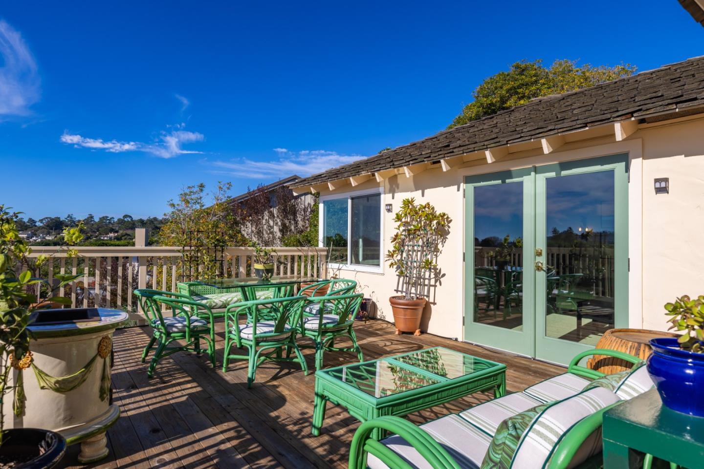 Detail Gallery Image 7 of 33 For 26217 Atherton Place, Carmel,  CA 93923 - 3 Beds | 2/1 Baths