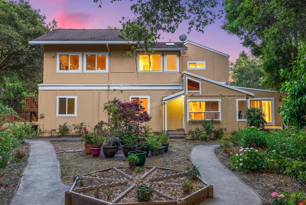 Detail Gallery Image 64 of 81 For 825 Skyward Dr, Aptos,  CA 95003 - 5 Beds | 3 Baths