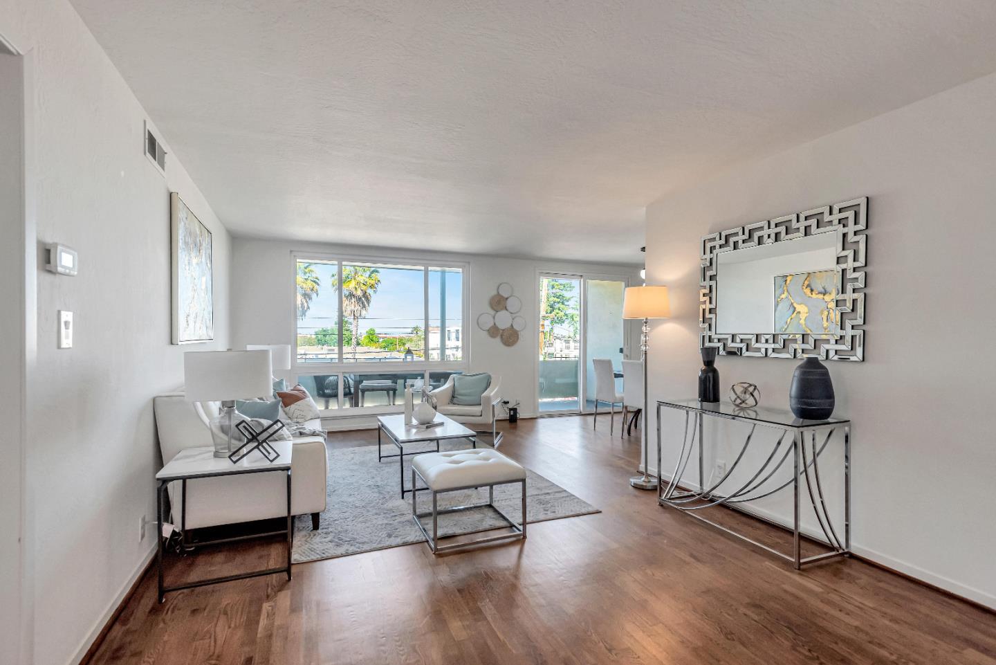 Detail Gallery Image 8 of 40 For 1700 San Carlos Ave #206,  San Carlos,  CA 94070 - 1 Beds | 1 Baths