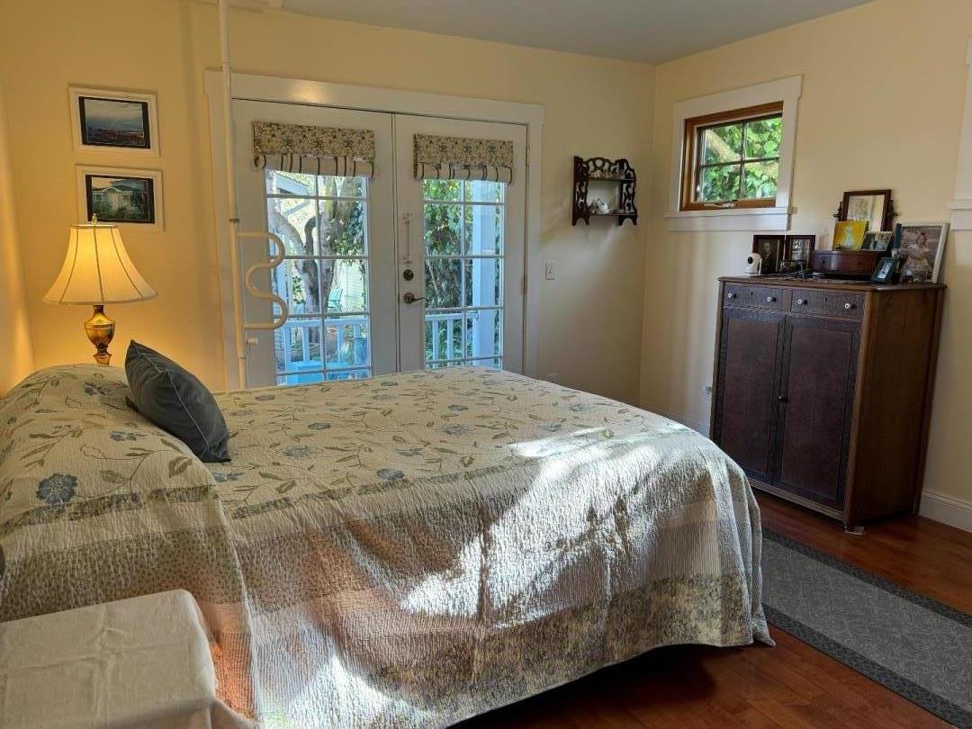 Detail Gallery Image 8 of 15 For 715 19th St, Pacific Grove,  CA 93950 - 2 Beds | 2 Baths