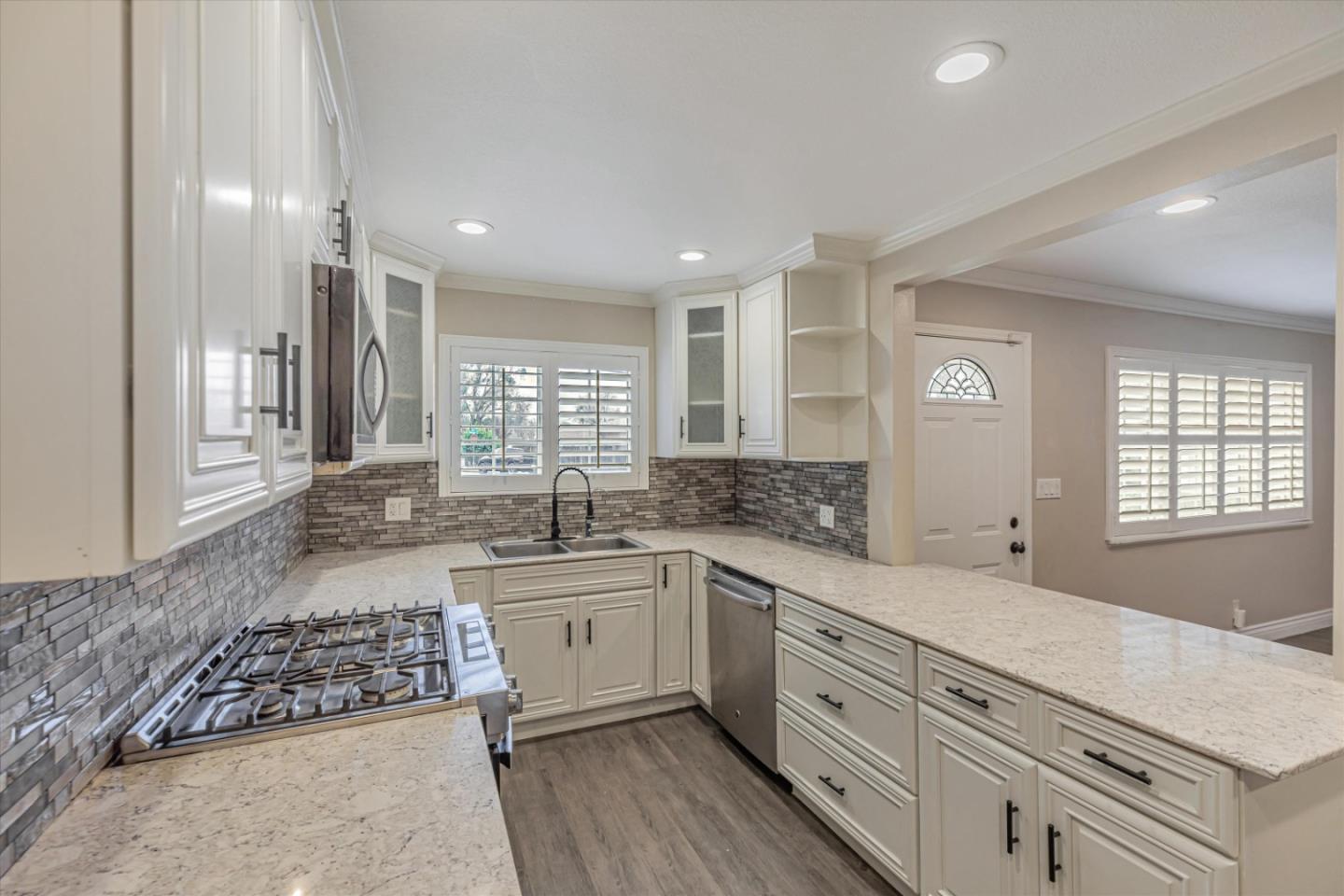 Detail Gallery Image 16 of 39 For 8401 East Ct, Gilroy,  CA 95020 - 3 Beds | 2 Baths