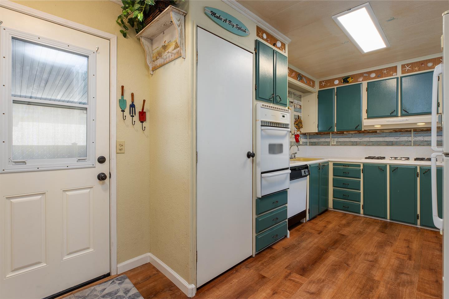 Detail Gallery Image 8 of 21 For 2155 Wharf Rd #12,  Capitola,  CA 95010 - 2 Beds | 2 Baths