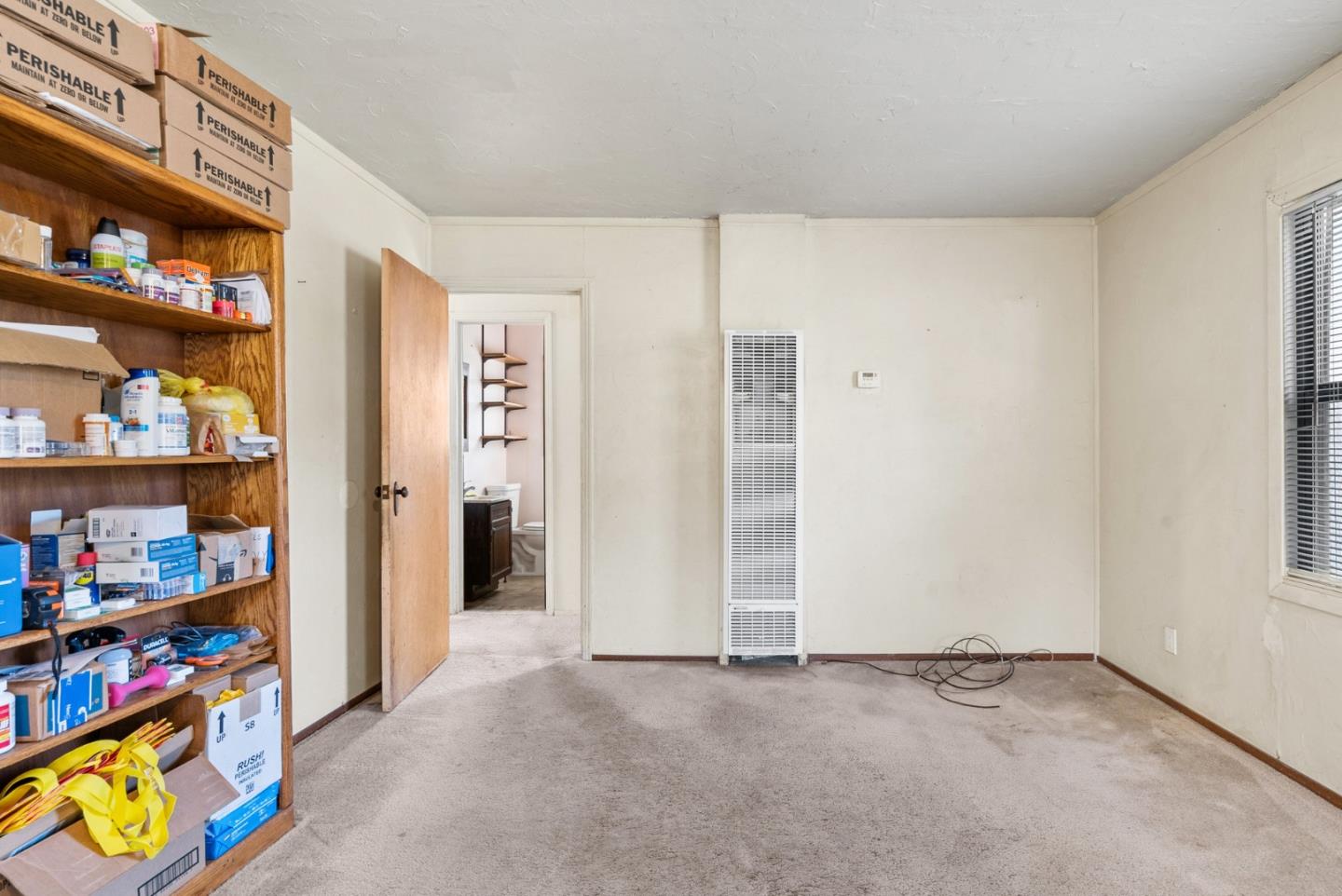 Detail Gallery Image 8 of 28 For 17 White Rd, Watsonville,  CA 95076 - 2 Beds | 1 Baths