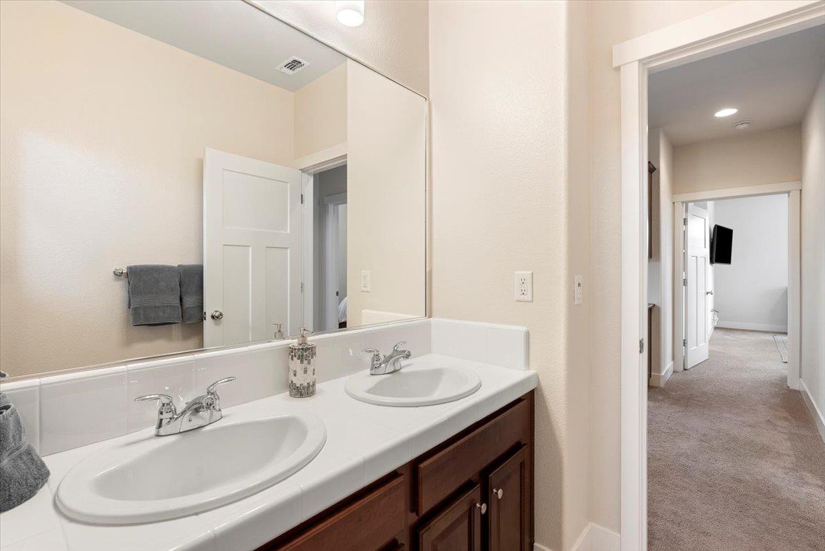 Detail Gallery Image 21 of 37 For 17715 Reynolds St, Marina,  CA 93933 - 3 Beds | 2/1 Baths