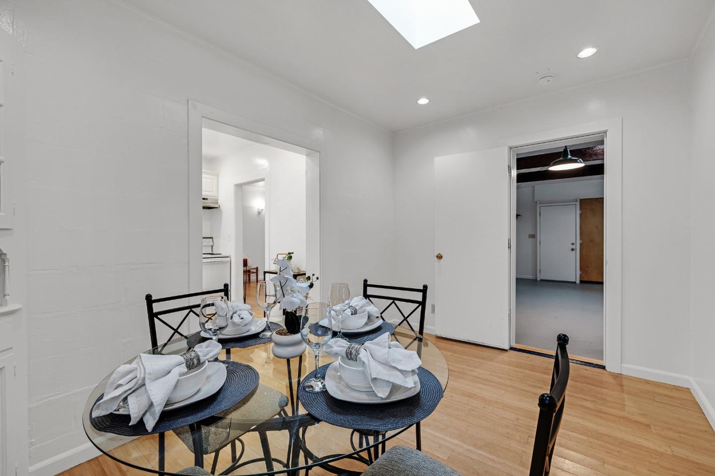 Detail Gallery Image 10 of 45 For 1219 Cedar St, Montara,  CA 94037 - 3 Beds | 2 Baths