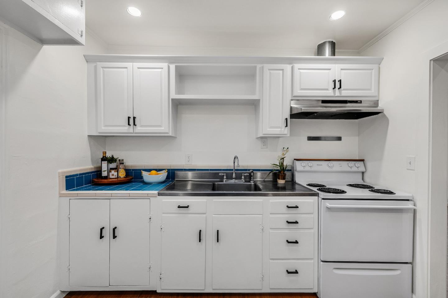 Detail Gallery Image 14 of 45 For 1219 Cedar St, Montara,  CA 94037 - 3 Beds | 2 Baths