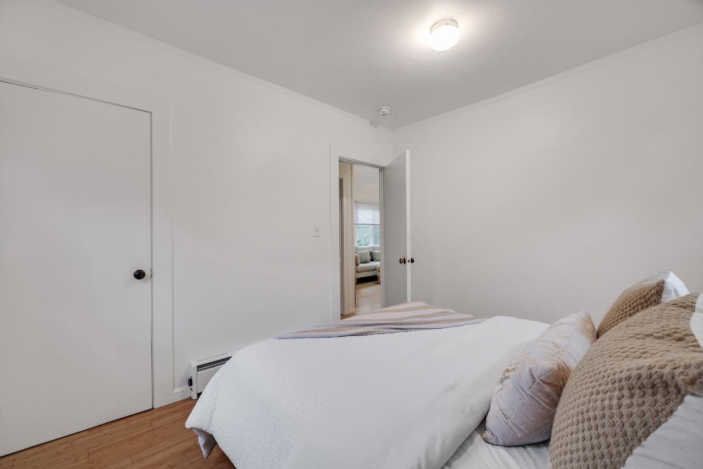 Detail Gallery Image 16 of 45 For 1219 Cedar St, Montara,  CA 94037 - 3 Beds | 2 Baths