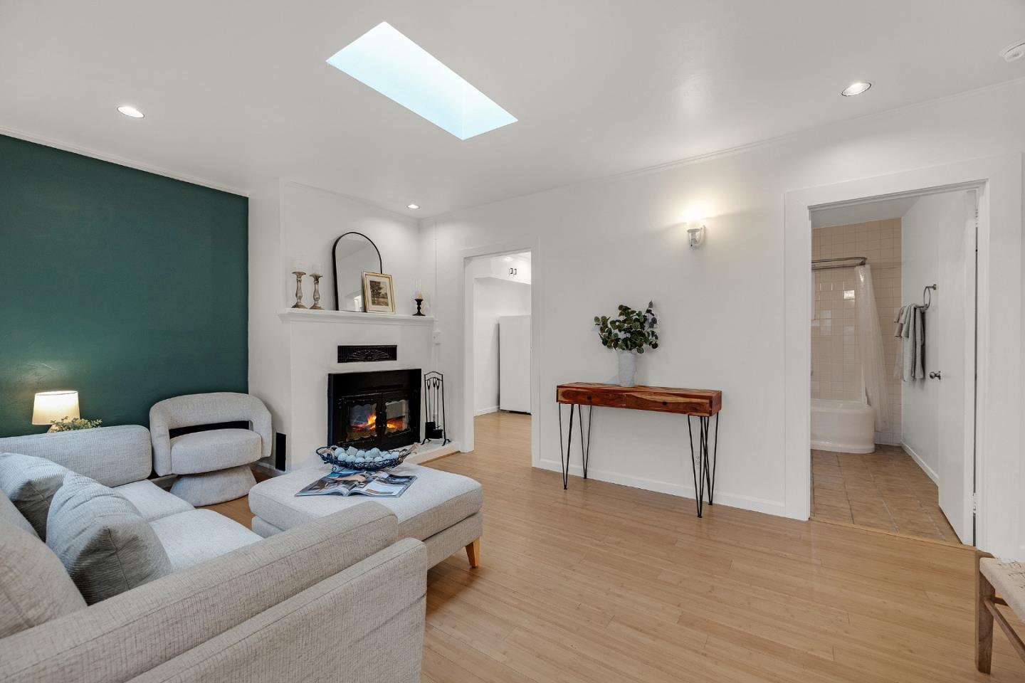 Detail Gallery Image 8 of 45 For 1219 Cedar St, Montara,  CA 94037 - 3 Beds | 2 Baths