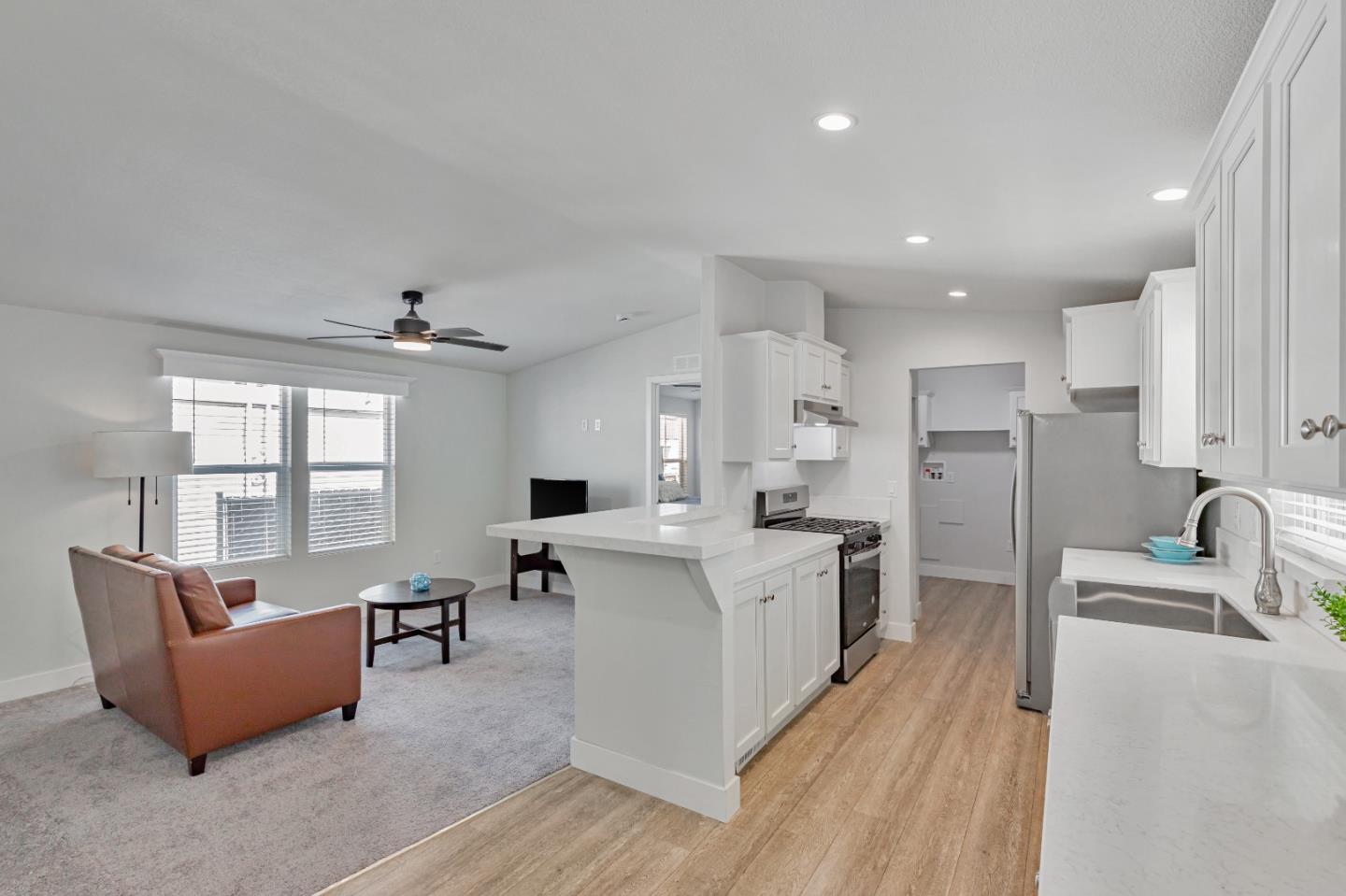 Detail Gallery Image 16 of 39 For 26814 S Mooney Blvd #A8,  Visalia,  CA 93277 - 2 Beds | 2 Baths