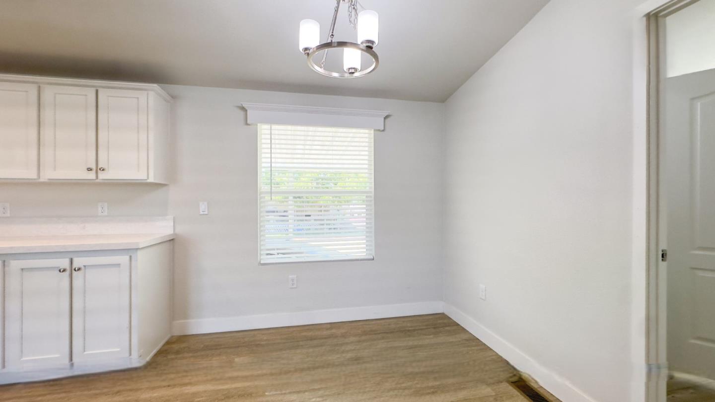 Detail Gallery Image 36 of 39 For 26814 S Mooney Blvd #A8,  Visalia,  CA 93277 - 2 Beds | 2 Baths