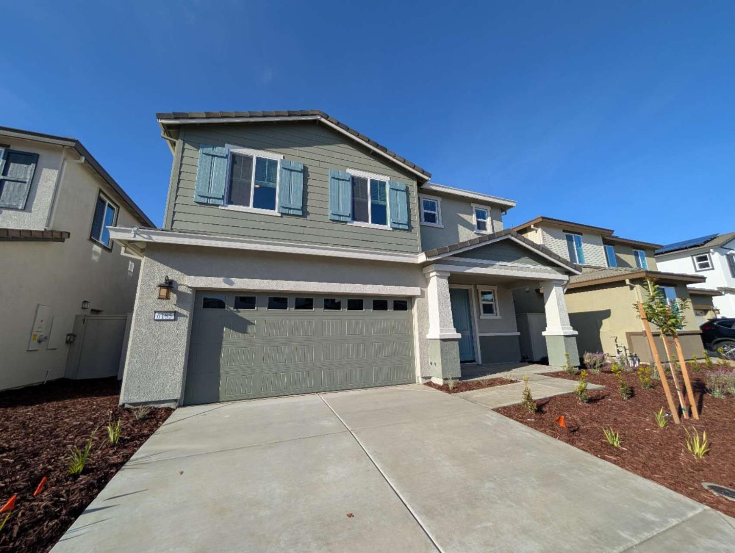 Detail Gallery Image 1 of 22 For 6185 Woodlands Loop, Roseville,  CA 95747 - 3 Beds | 2/1 Baths