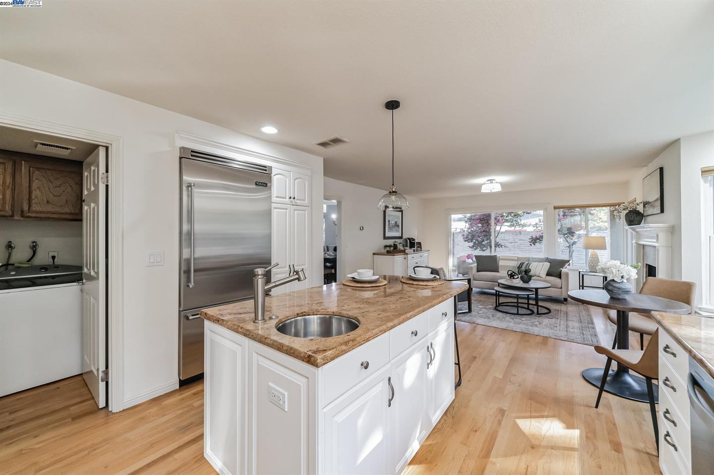 Detail Gallery Image 14 of 58 For 95 Lone Pine Ct, San Ramon,  CA 94582 - 3 Beds | 3/1 Baths