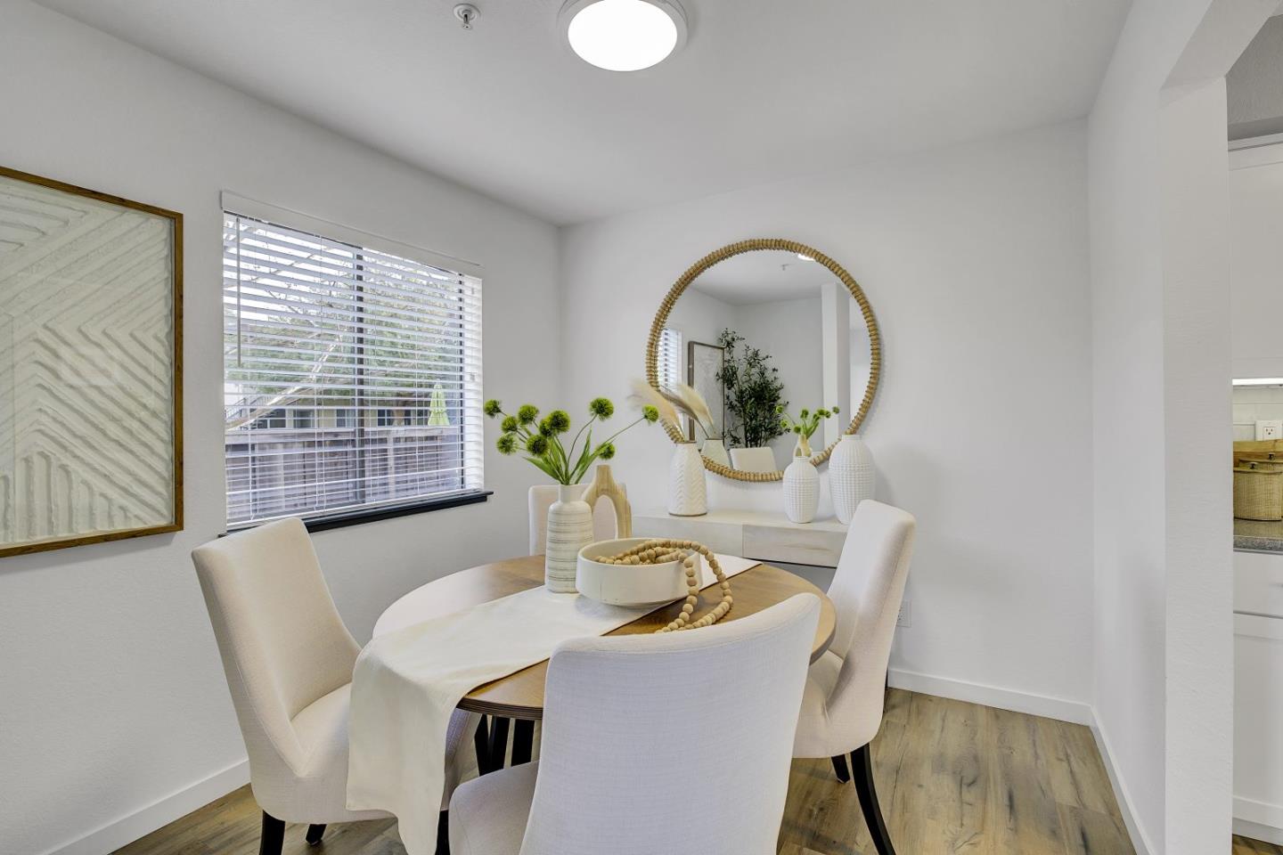 Detail Gallery Image 18 of 42 For 3073 Middlefield Rd #101,  Palo Alto,  CA 94306 - 1 Beds | 1 Baths