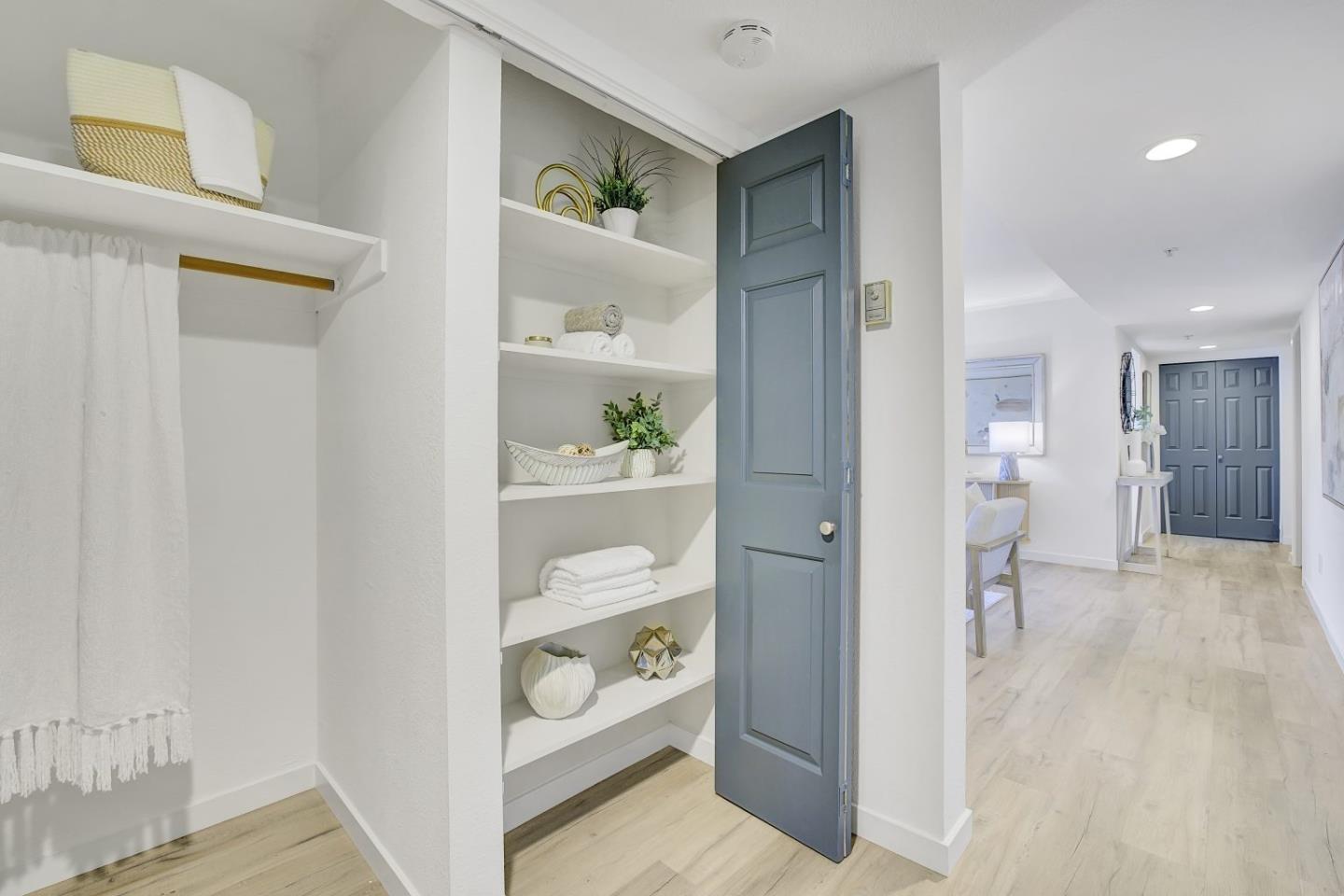 Detail Gallery Image 30 of 42 For 3073 Middlefield Rd #101,  Palo Alto,  CA 94306 - 1 Beds | 1 Baths