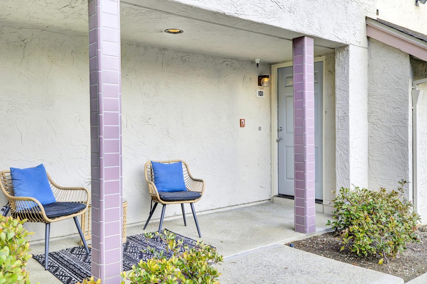 Detail Gallery Image 36 of 42 For 3073 Middlefield Rd #101,  Palo Alto,  CA 94306 - 1 Beds | 1 Baths