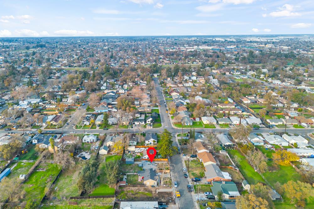 Detail Gallery Image 34 of 38 For 3063 Clay St, Sacramento,  CA 95815 - 2 Beds | 1 Baths