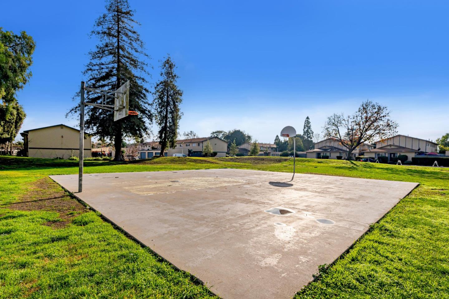 Detail Gallery Image 34 of 36 For 566 7 Trees Village Way, San Jose,  CA 95111 - 3 Beds | 1/1 Baths