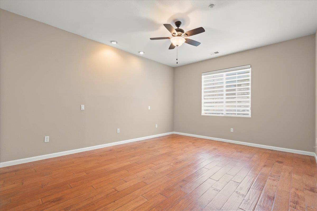 Detail Gallery Image 13 of 21 For 1316 White Oak Pl, Gilroy,  CA 95020 - 2 Beds | 2 Baths