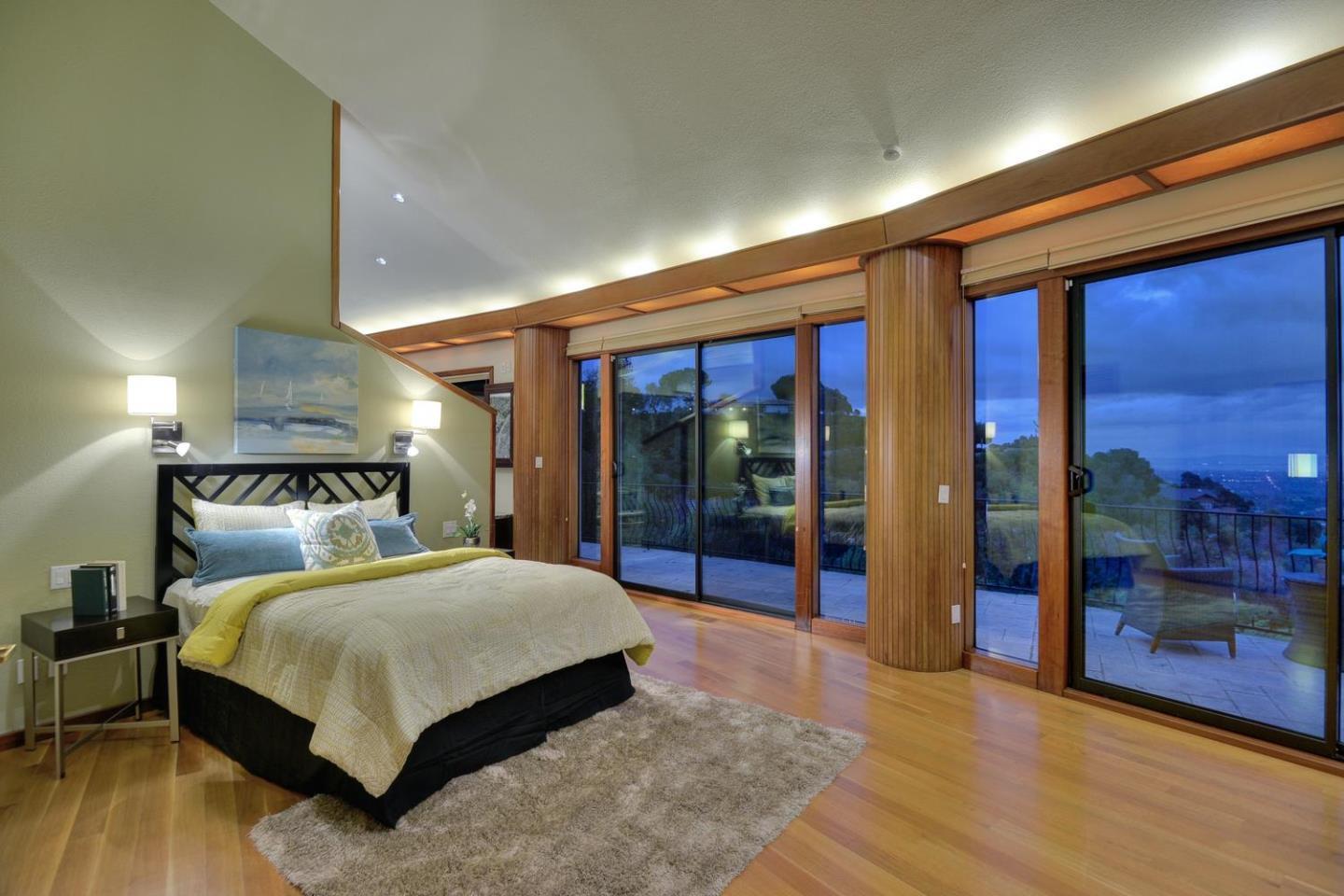 Detail Gallery Image 17 of 47 For 15345 Bohlman Rd, Saratoga,  CA 95070 - 5 Beds | 6/1 Baths