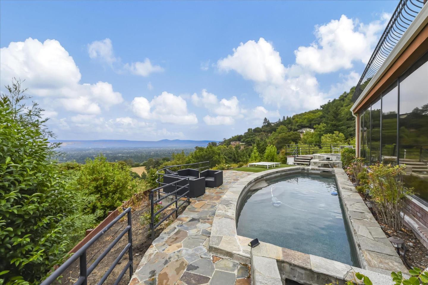 Detail Gallery Image 24 of 47 For 15345 Bohlman Rd, Saratoga,  CA 95070 - 5 Beds | 6/1 Baths
