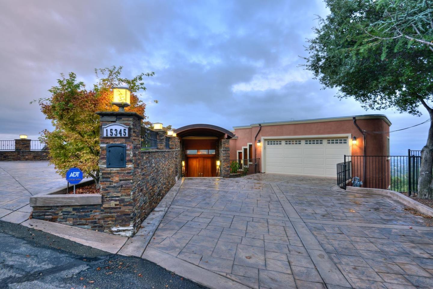 Detail Gallery Image 32 of 47 For 15345 Bohlman Rd, Saratoga,  CA 95070 - 5 Beds | 6/1 Baths
