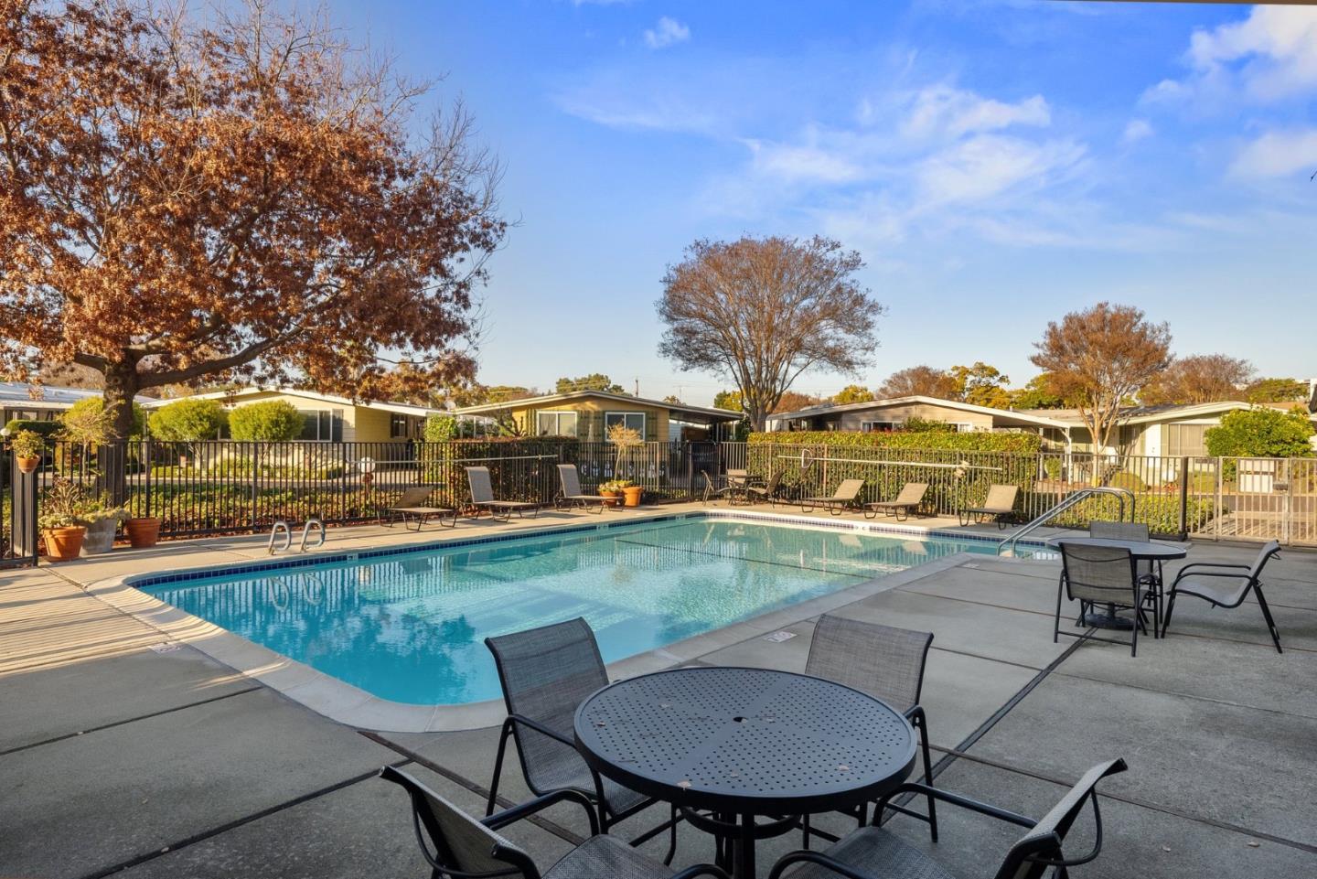 Detail Gallery Image 46 of 57 For 80 Quail Hollow Dr #80,  San Jose,  CA 95128 - 2 Beds | 2 Baths