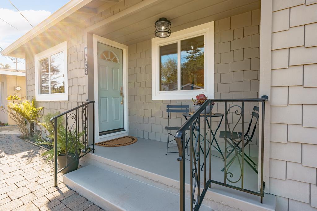 Detail Gallery Image 27 of 36 For 1795 48th Ave, Capitola,  CA 95010 - 3 Beds | 1 Baths