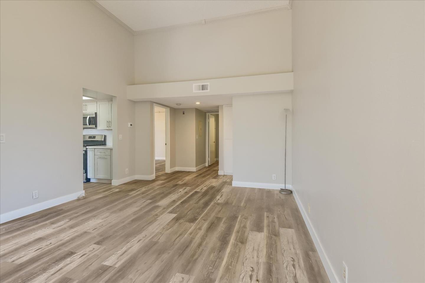 Detail Gallery Image 10 of 26 For 7001 S La Cienega Blvd #319,  Los Angeles,  CA 90045 - 1 Beds | 1 Baths