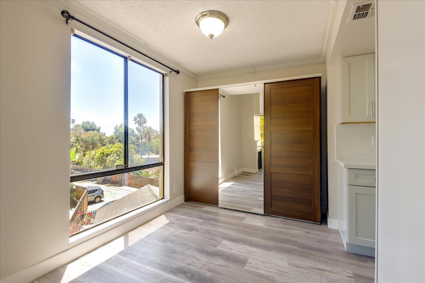 Detail Gallery Image 12 of 26 For 7001 S La Cienega Blvd #319,  Los Angeles,  CA 90045 - 1 Beds | 1 Baths